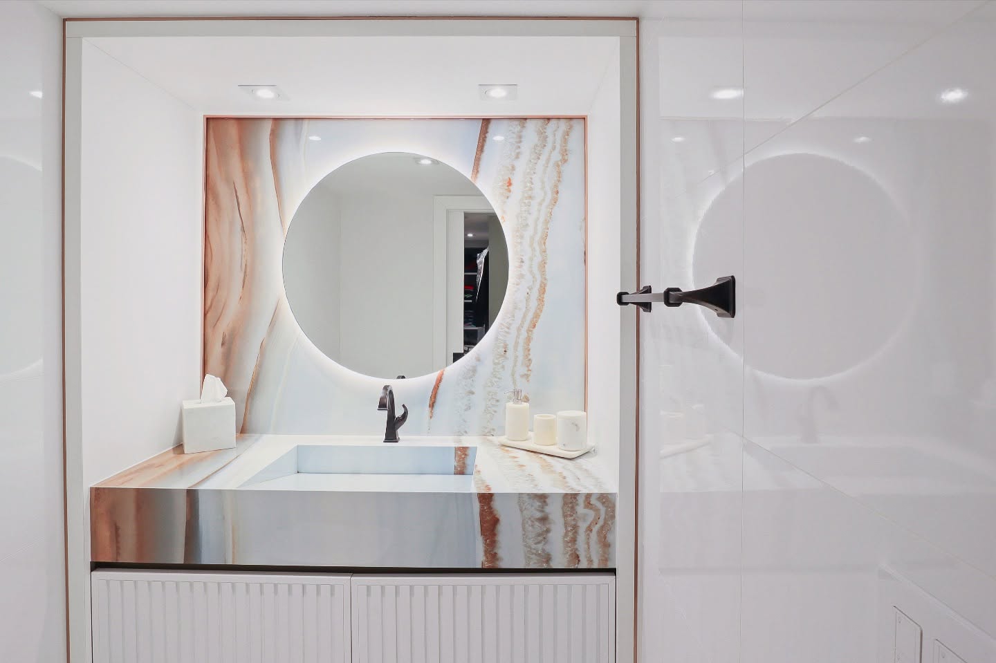Onyx Powder Bath — Miami