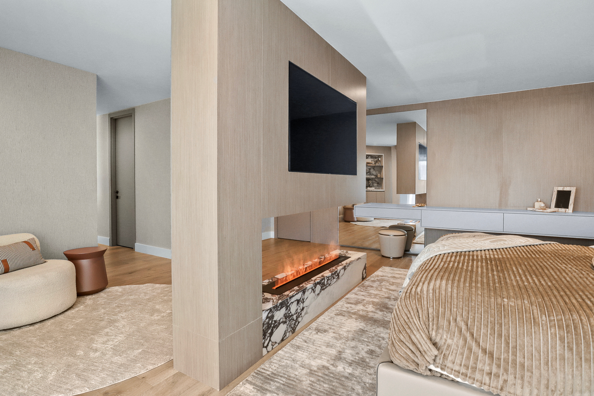 Primary Suite — Miami Beach